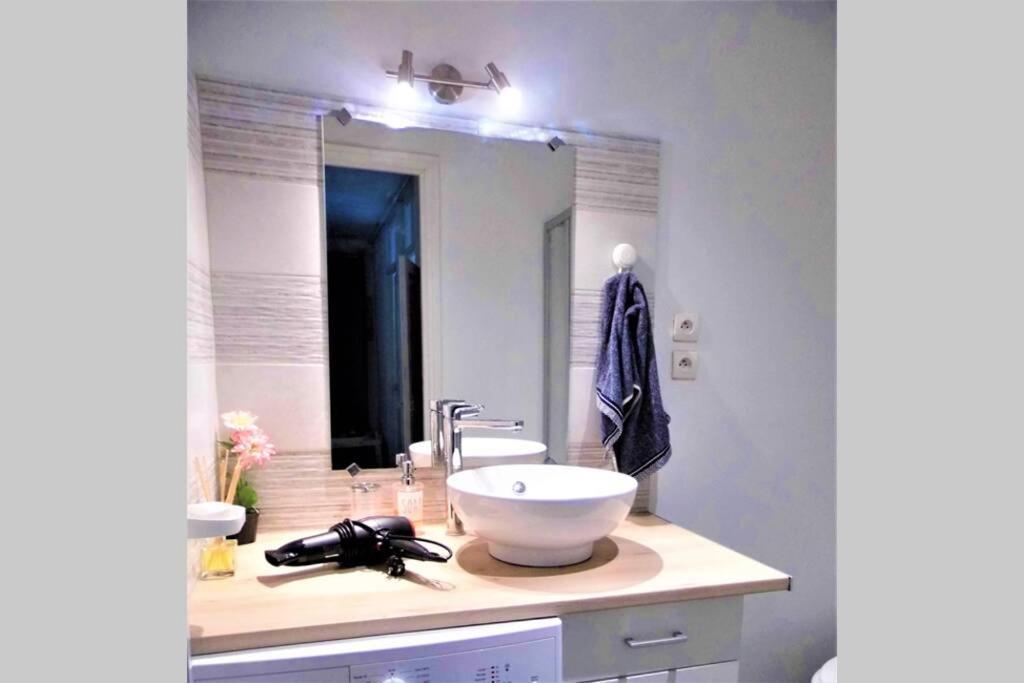 2 Spacious Bedrooms Near Riquier Station! Appartement Nice